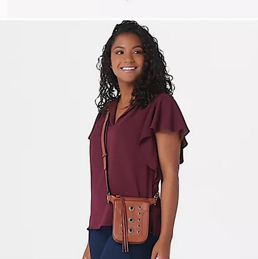 Vince Camuto Leather Women's Crossbody with dust bag NWT - Picture 4 of 7